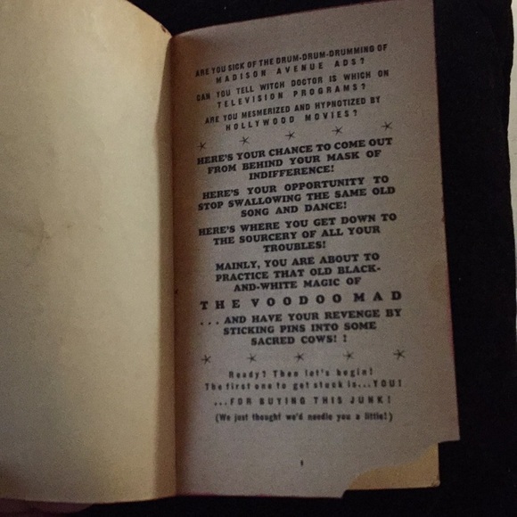 MAD "The Voodoo" paperback - Picture 2 of 8